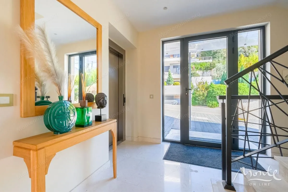 Sale, two bedroom apartment, 100m², Donja Lastva, Tivat