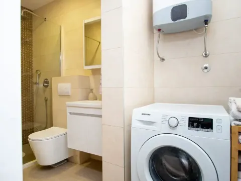 Prodaja, dvosoban stan, 110m², Budva, Crna Gora - image 9