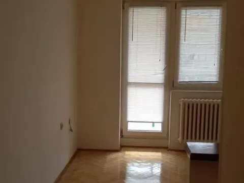 Izdavanje, garsonjera, 26m², Grbavica, Novi Sad Sve Podlokacije - image 1