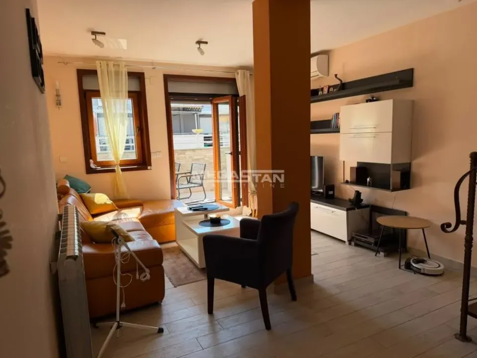 Sale, four bedroom apartment, 98m², Đeram Pijaca, Beograd