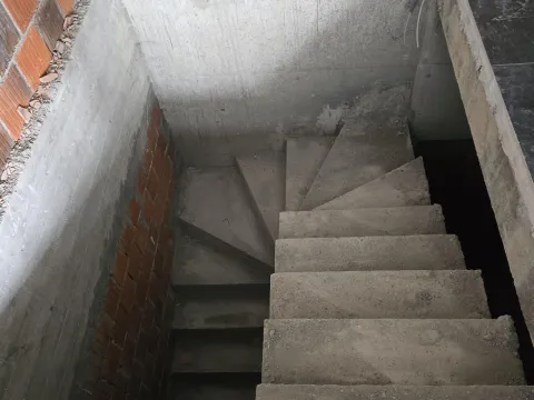 Izdavanje, poslovni prostor, 94m², Central Point, Podgorica - image 8