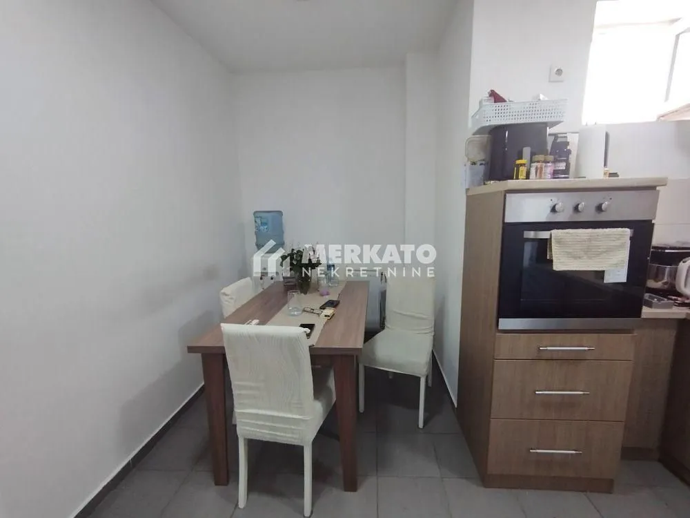 Prodaja, četvorosoban stan, 109m², Mala Amerika, Zrenjanin