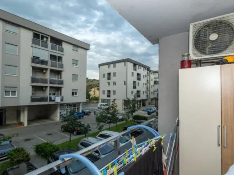 Prodaja, jednosoban stan, 48m², Nova Dalmatinska, Podgorica - image 6