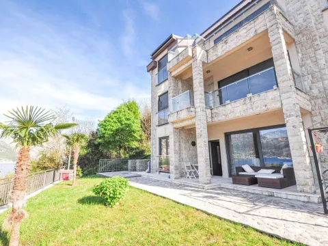 Sale, two bedroom apartment, 68m², Kostanjica, Kotor - image 14