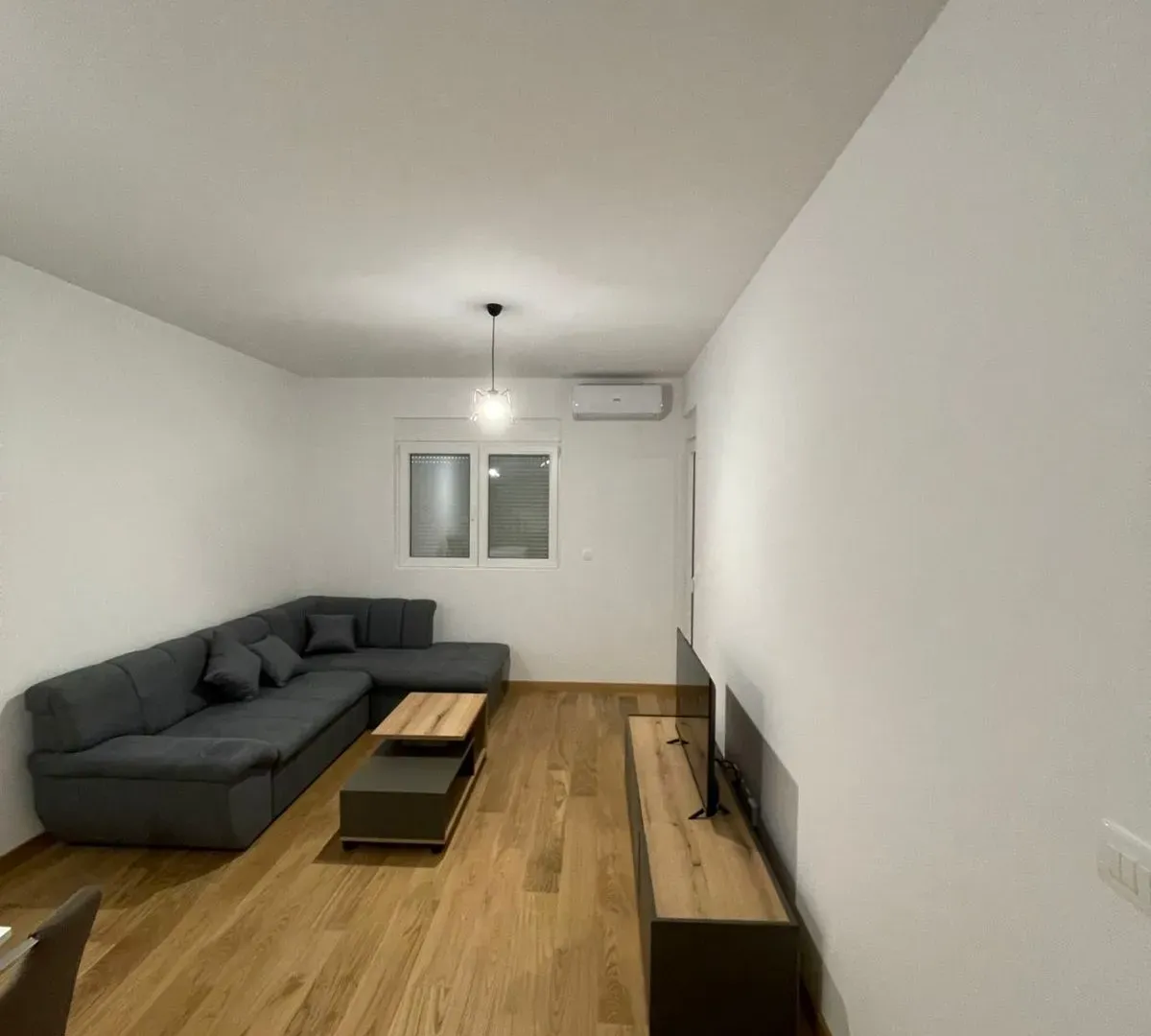 Izdavanje, jednosoban stan, 48m², New City, Podgorica