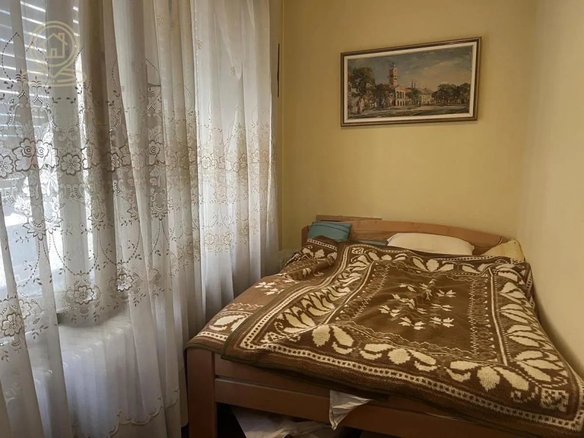 Prodaja, trosoban stan, 80m², Centar, Novi Sad