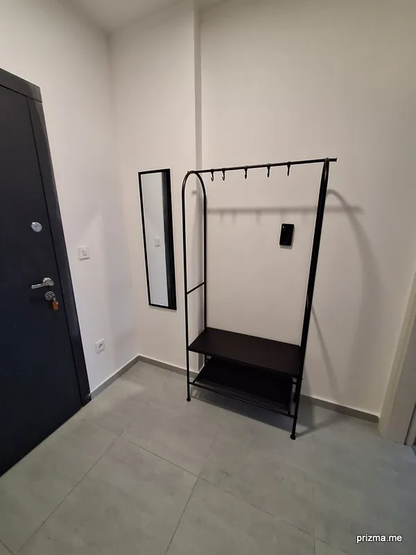 Rent, one bedroom apartment, 43m², Stari Aerodrom, Podgorica