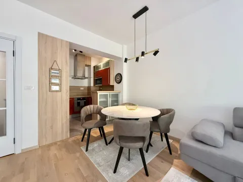 Prodaja, dvosoban stan, 68m², Momišići, Podgorica - image 11