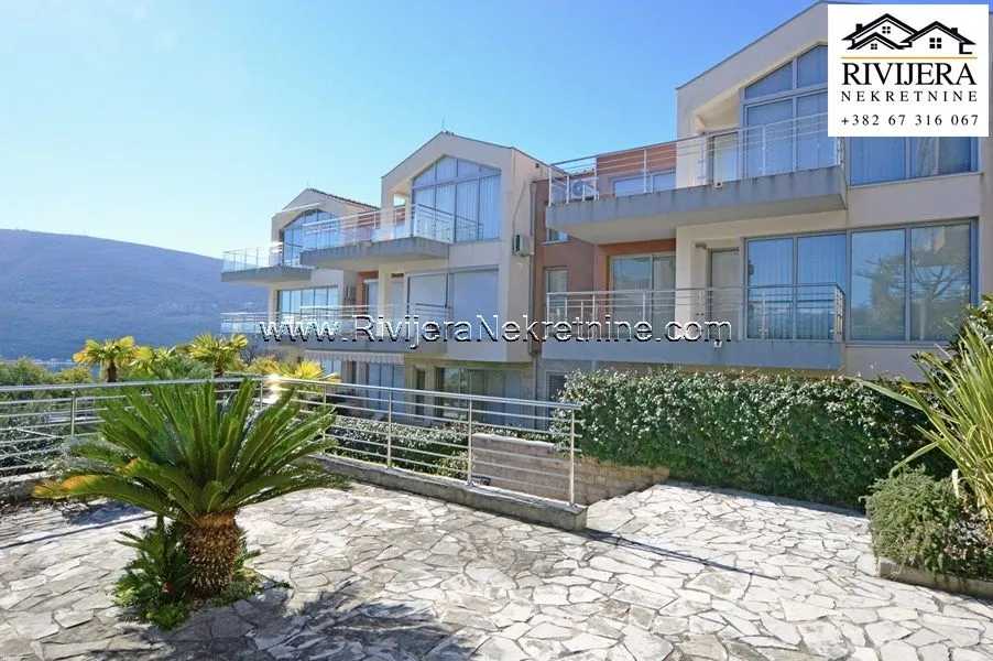 Prodaja, dvosoban stan, 73m², Đenovići, Herceg Novi