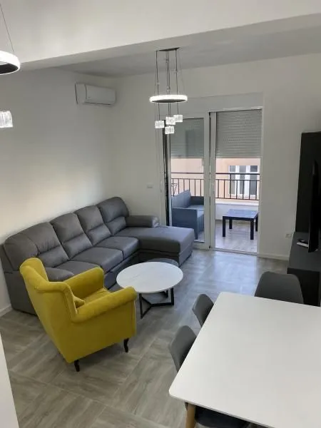 Izdavanje, jednosoban stan, 46m², Bar, Crna Gora