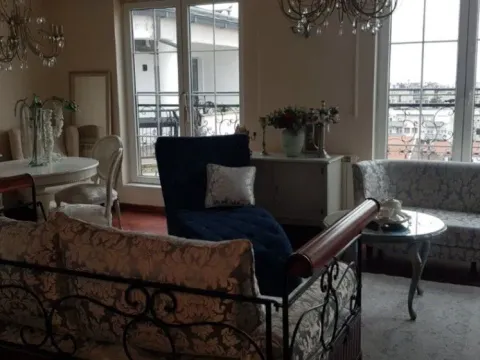 Izdavanje, dvosoban stan, 95m², Kalenić Pijaca, Vračar Sve Podlokacije - image 2