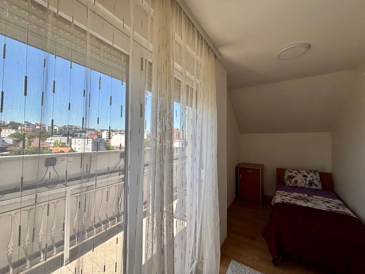 Rent, three bedroom apartment, 66m², Dušanovac, Voždovac Sve Podlokacije