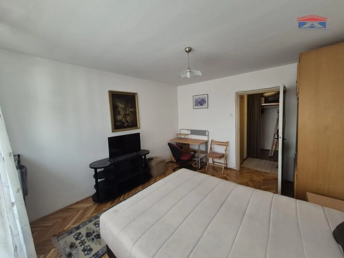 Izdavanje, dvosoban stan, 47m², Grbavica, Novi Sad Sve Podlokacije