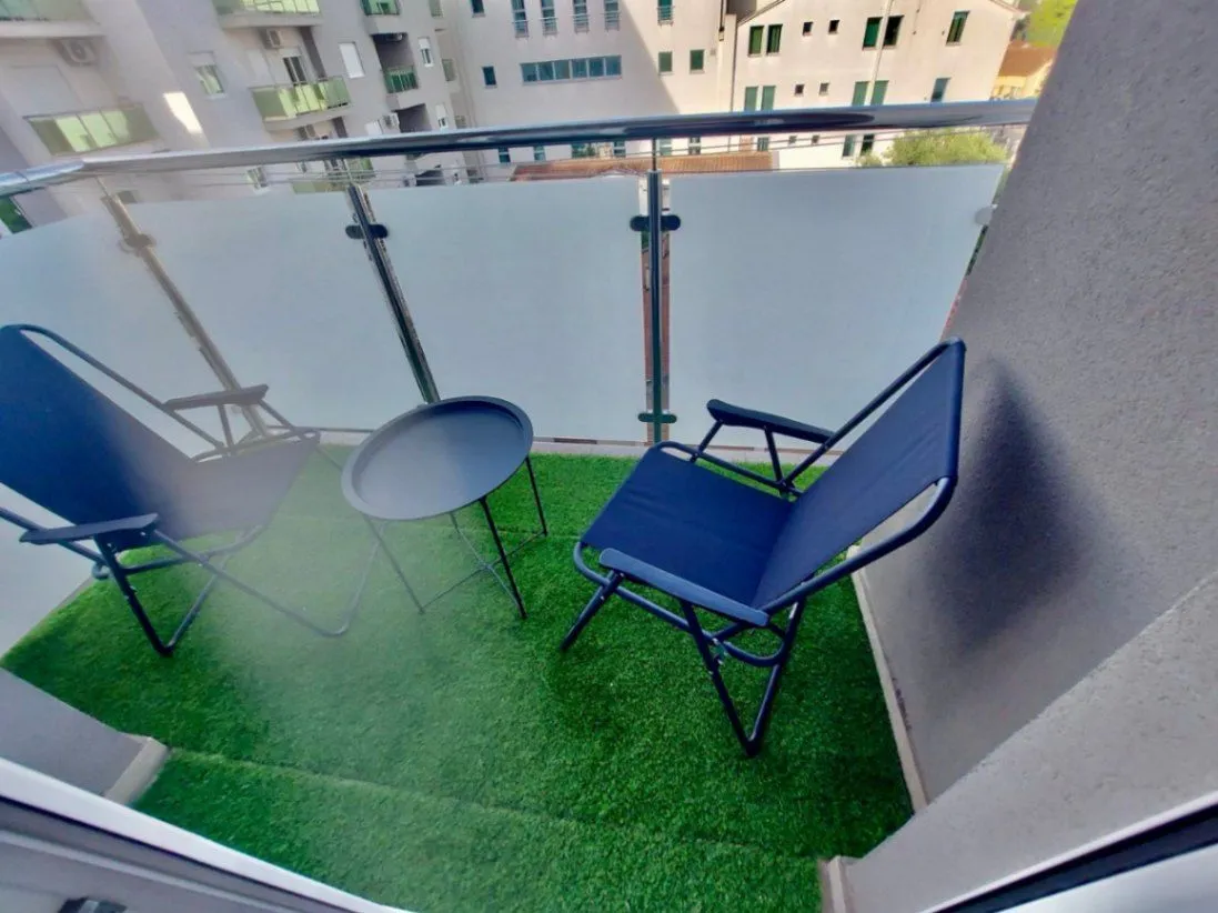 Izdavanje, dvosoban stan, 70m², Ljubović, Podgorica