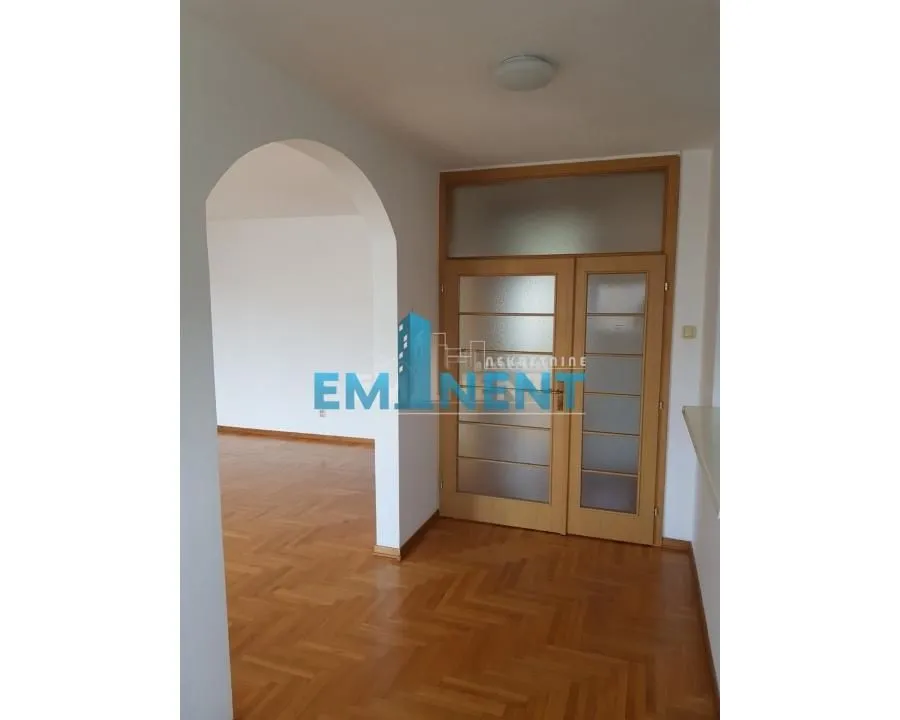 Izdavanje, trosoban stan, 92m², Novi Beograd Blok 29, Novi Beograd Sve Podlokacije