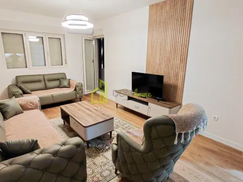 Izdavanje, jednosoban stan, 49m², Central Point, Podgorica - image 12