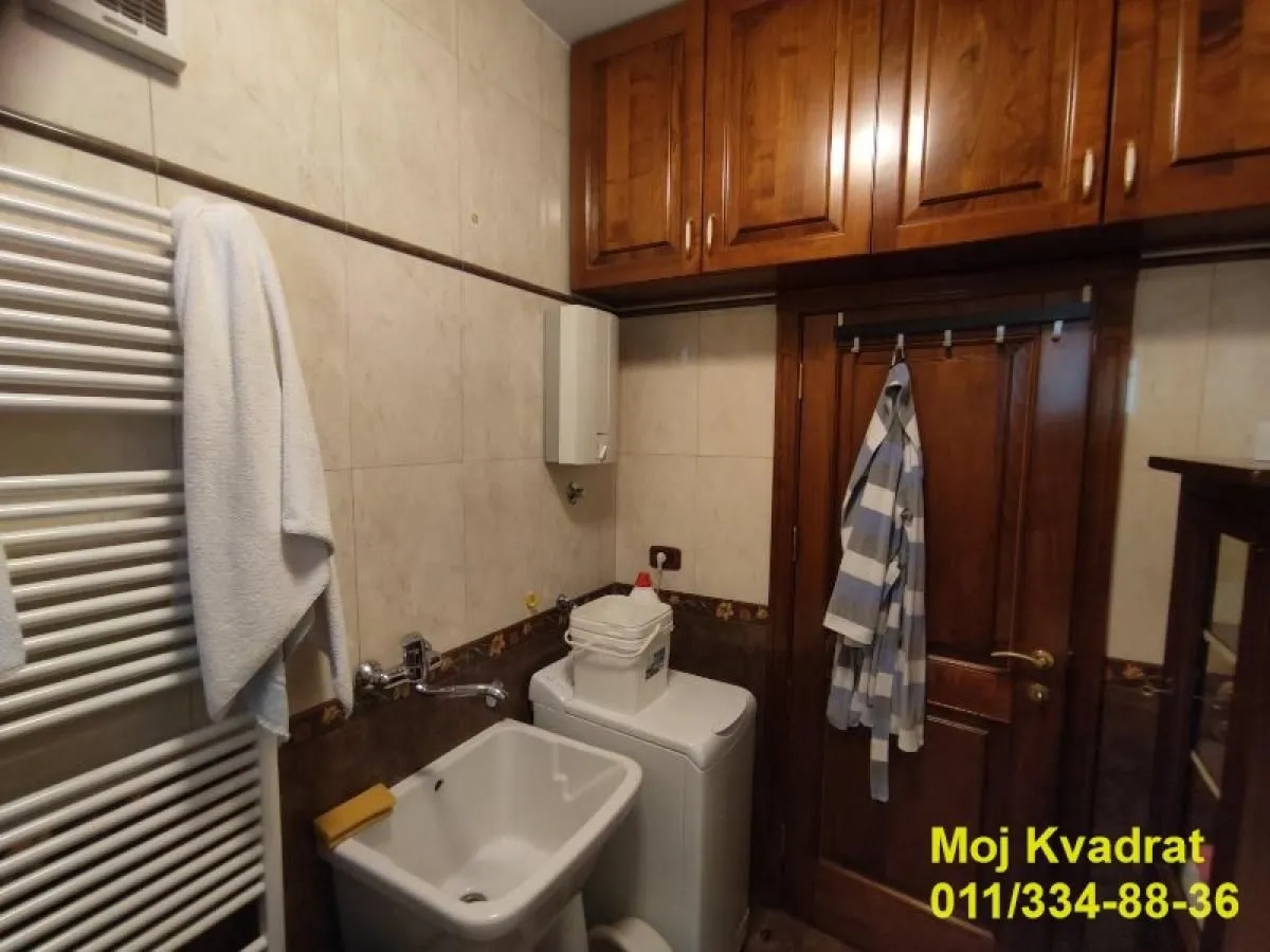 Izdavanje, dvosoban stan, 80m², Stari Grad, Beograd