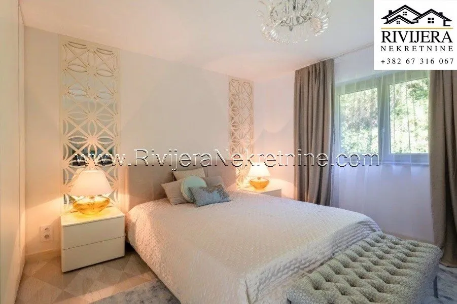 Sale, house, 423m², Lepetani, Tivat