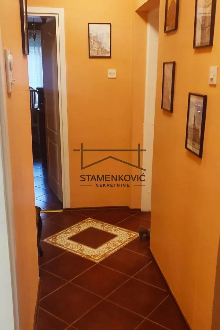Prodaja, trosoban stan, 81m², Podbara, Novi Sad Sve Podlokacije