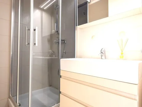 Prodaja, trosoban stan, 101m², Novi Beograd Blok 67, Novi Beograd Sve Podlokacije - image 3