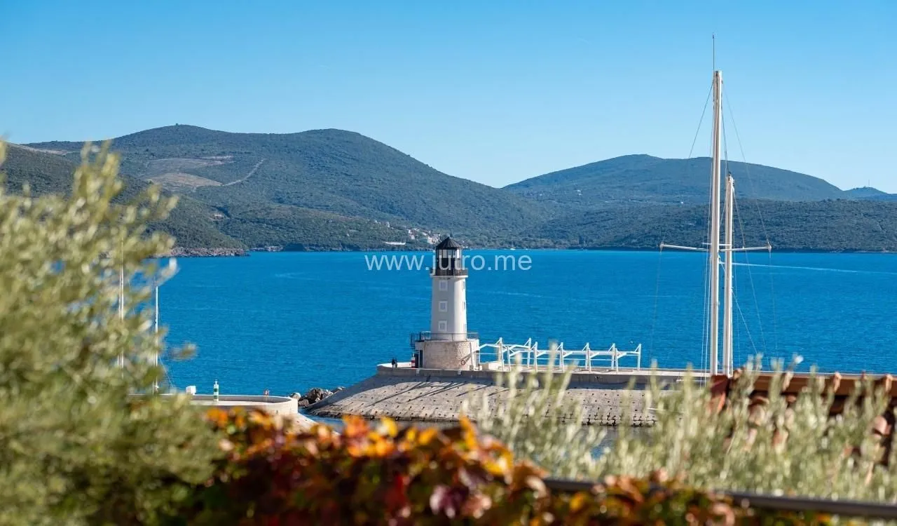 Prodaja, trosoban stan, 190m², Luštica Bay, Tivat