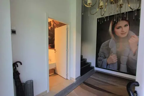 Sale, office space, 718m², Budva, Crna Gora - image 13