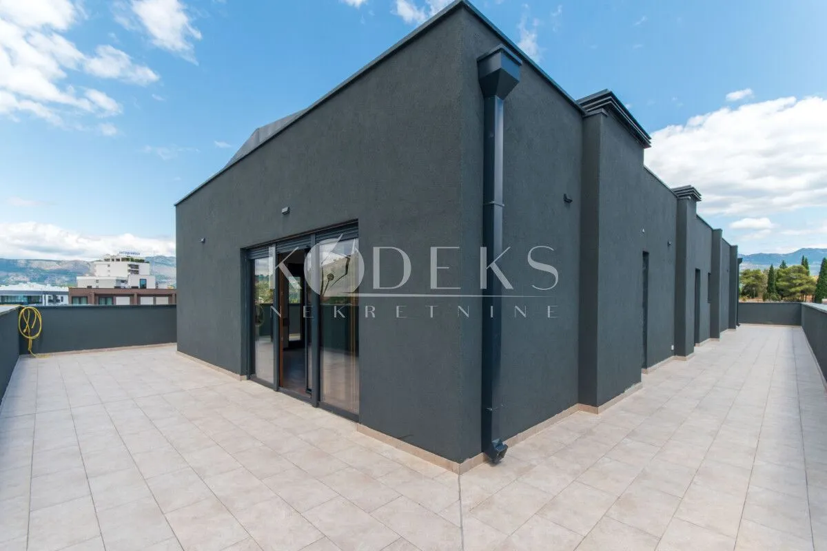 Rent, four bedroom apartment, 220m², Vezirov Most, Podgorica