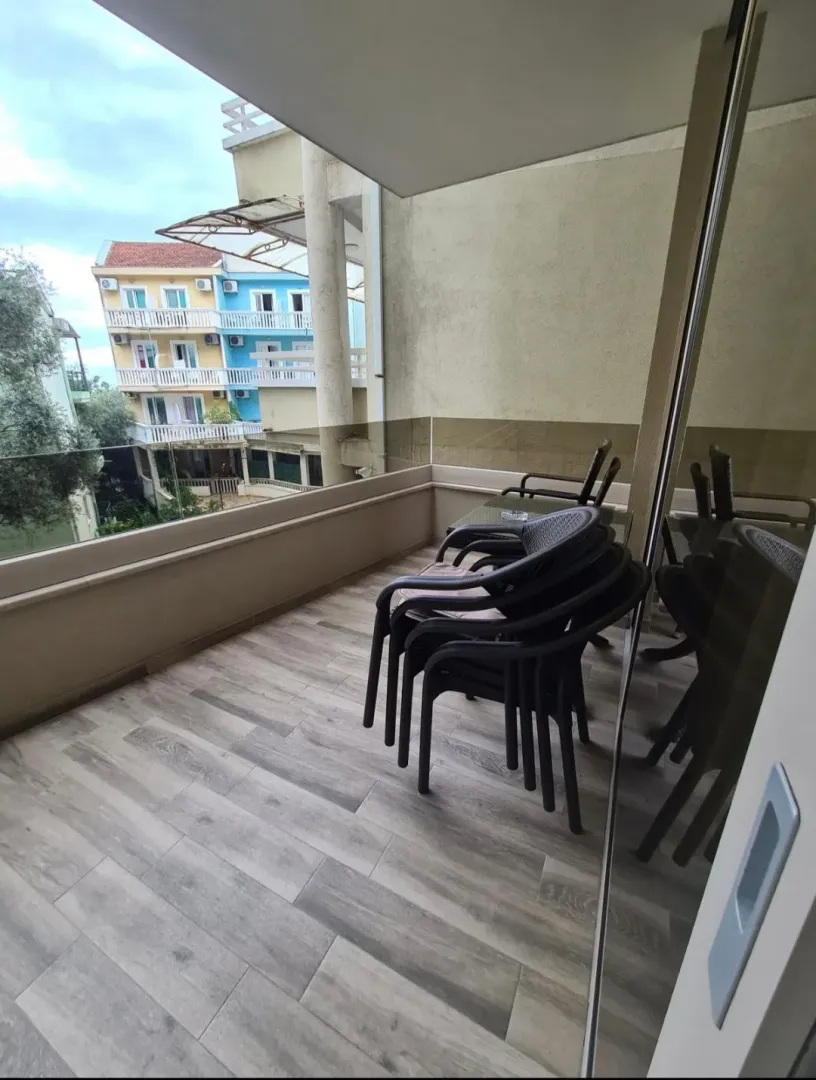 Prodaja, dvosoban stan, 64m², Rafailovići, Budva