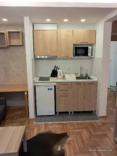 Rent, studio apartment, 30m², Stari Grad, Beograd