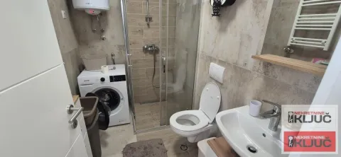 Izdavanje, dvosoban stan, 40m², Liman 4, Novi Sad Sve Podlokacije - image 13
