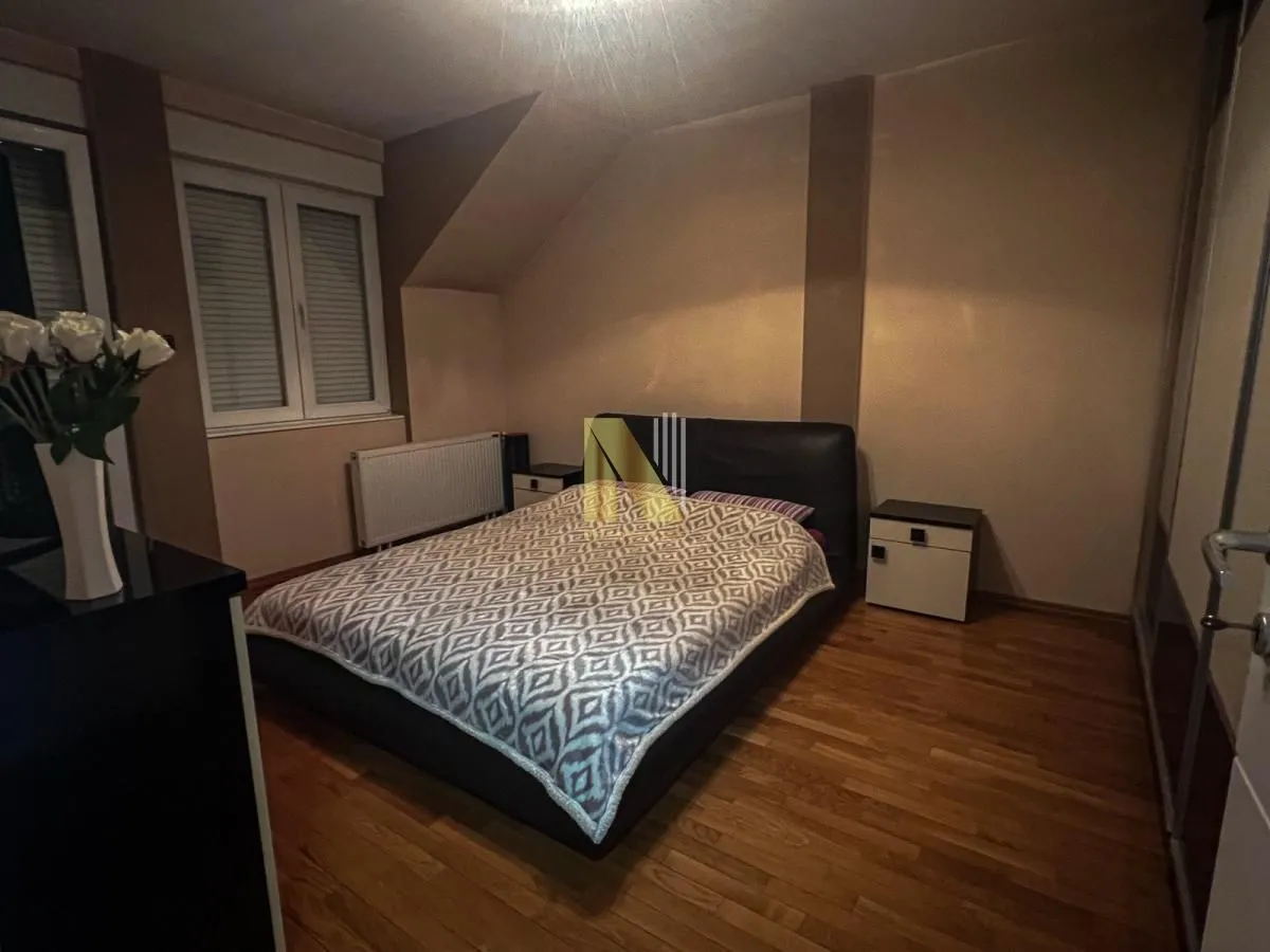 Prodaja, stan, 139m², Bulevar patrijarha Pavla, Novi Sad Sve Podlokacije