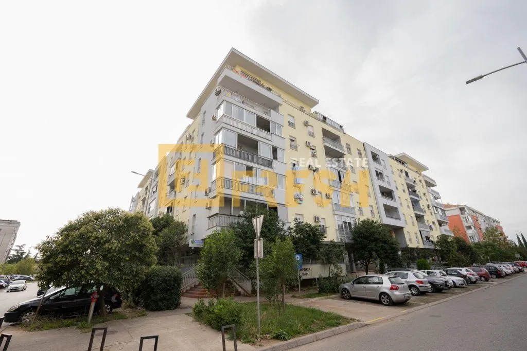 Rent, two bedroom apartment, 58m², Blok 9, Podgorica