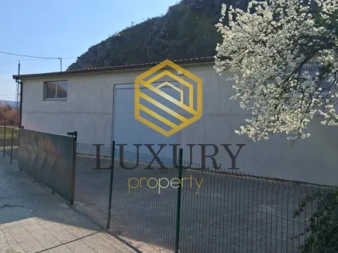 Rent, office space, 290m², Spuž, Danilovgrad - image 2