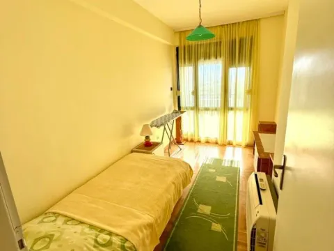 Izdavanje, dvosoban stan, 78m², Centar, Podgorica - image 10