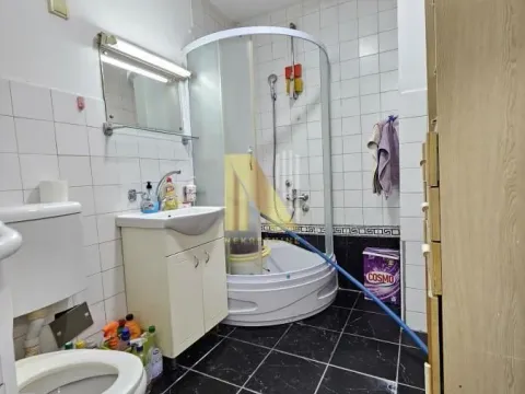 Sale, three bedroom apartment, 69m², Novo naselje, Novi Sad - image 8