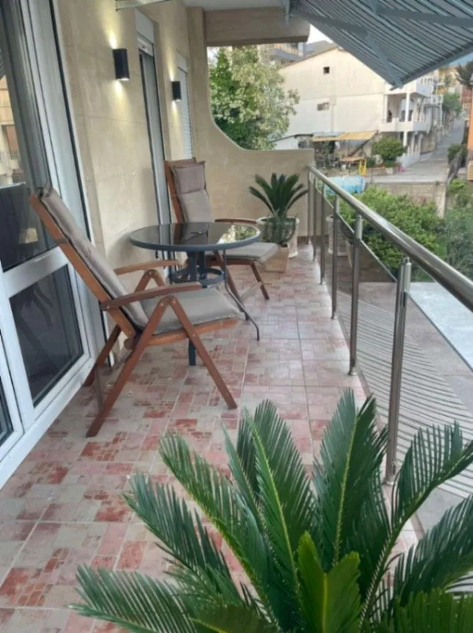 Izdavanje, stan, 55m², Šušanj, Bar