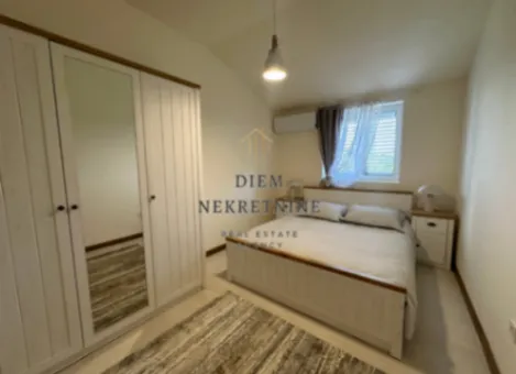 Izdavanje, trosoban stan, 114m², Momišići, Podgorica - image 7