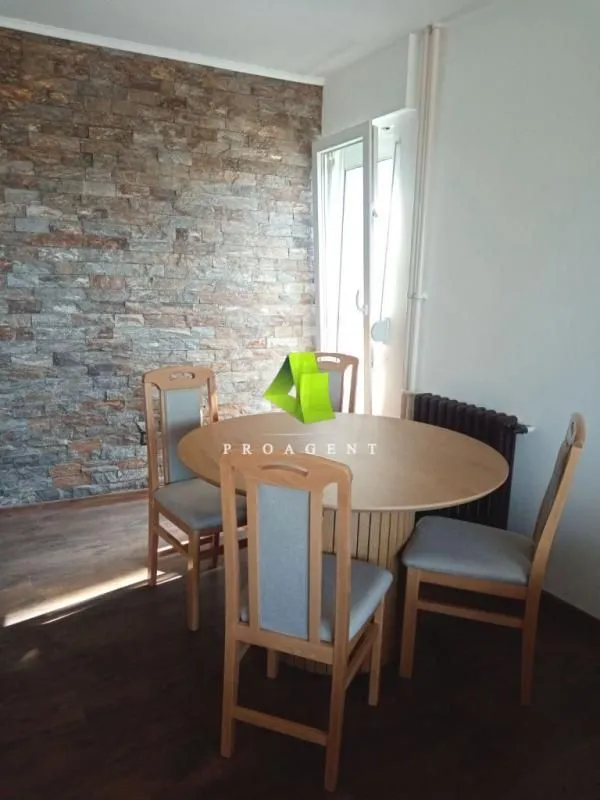 Prodaja, trosoban stan, 70m², Medijana, Niš