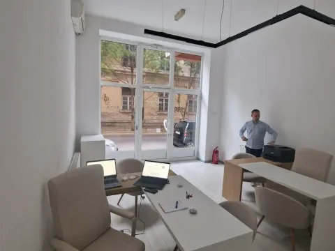 Prodaja, poslovni prostor, 26m², Rotkvarija, Novi Sad Sve Podlokacije - image 3