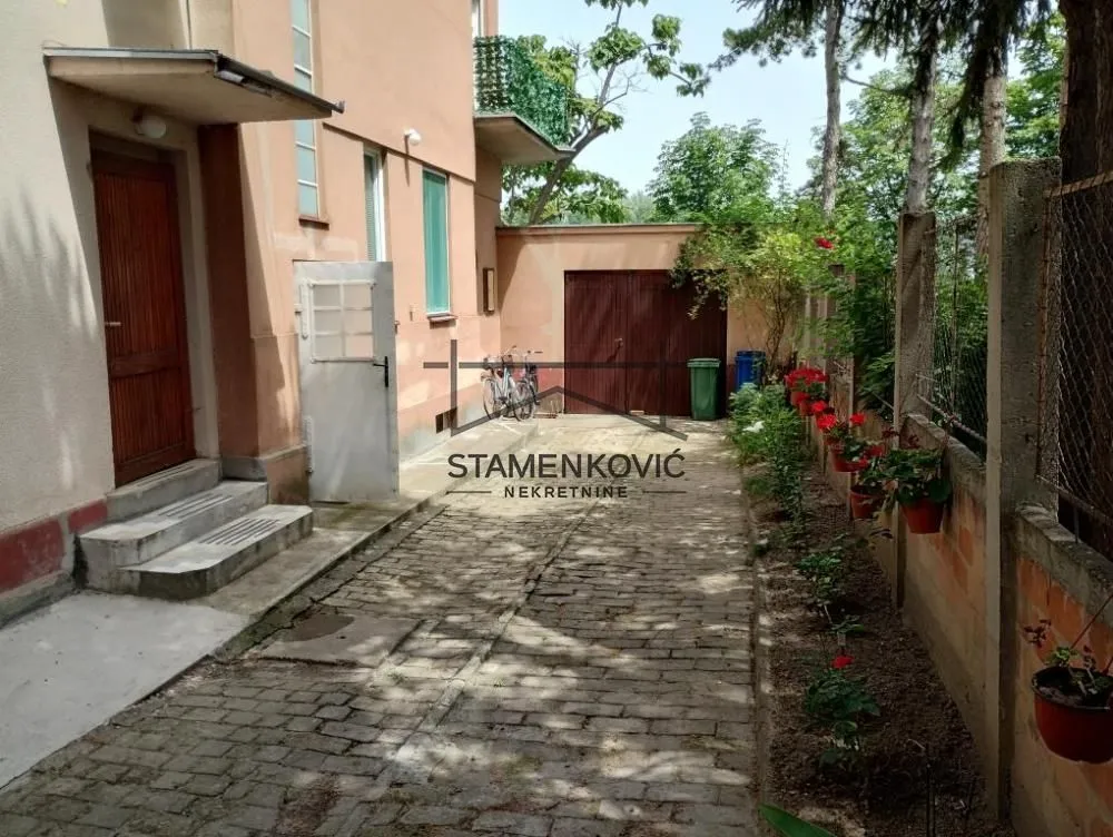 Prodaja, kuća, 111m², Senta, Srbija