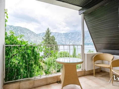 Sale, house, 100m², Stoliv, Kotor - image 18