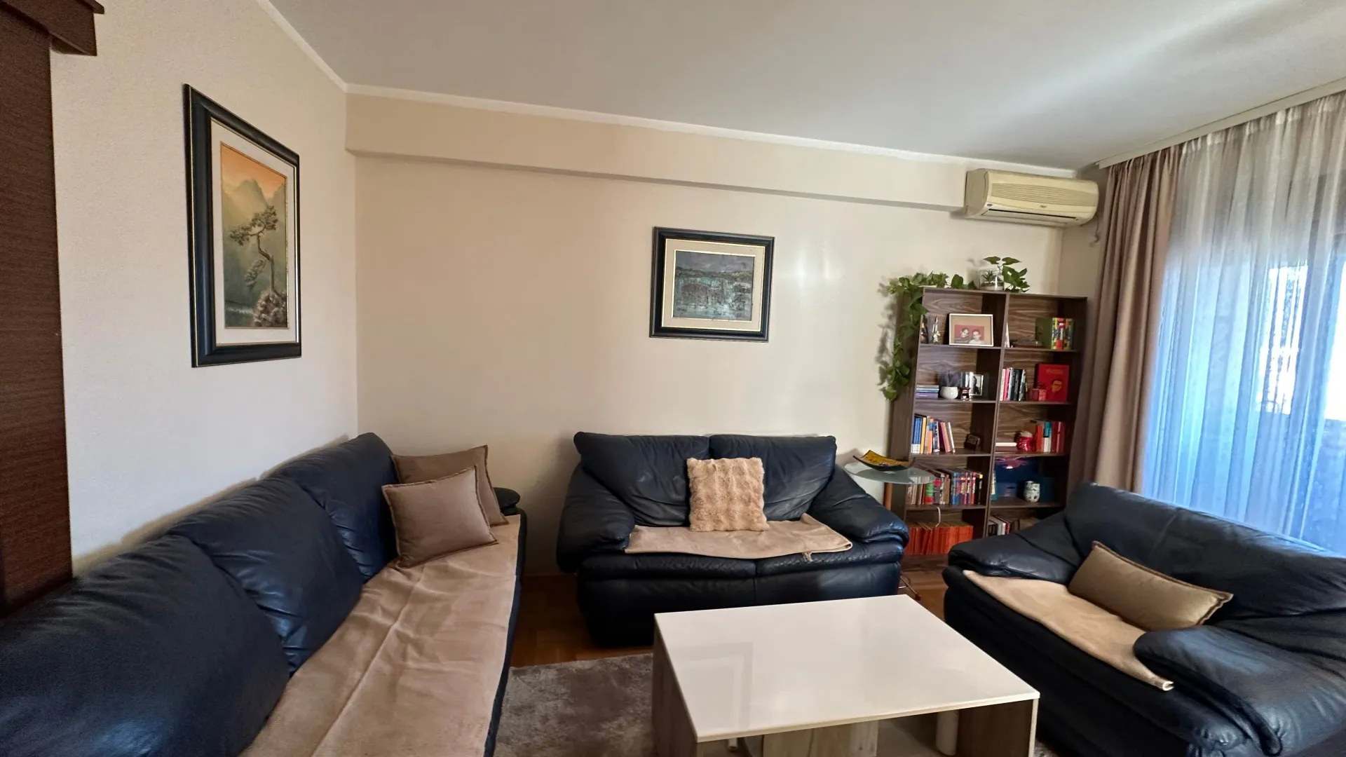 Izdavanje, dvosoban stan, 60m², Stari Aerodrom, Podgorica
