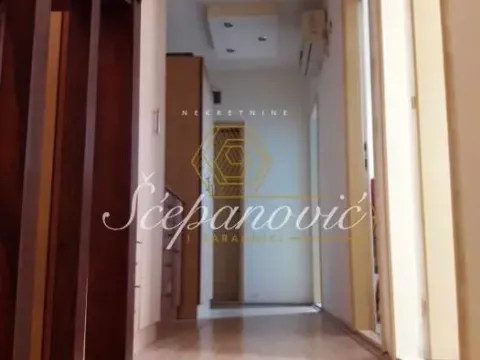 Prodaja, trosoban stan, 86m², Centar, Novi Sad - image 9