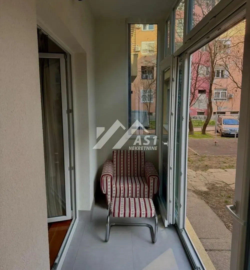 Izdavanje, trosoban stan, 66m², Kej, Novi Sad Sve Podlokacije