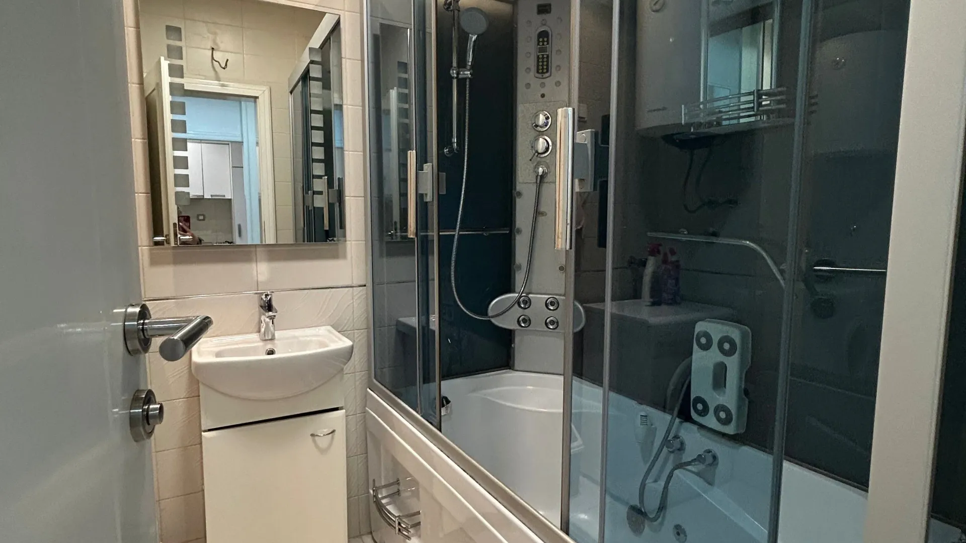 Prodaja, jednosoban stan, 51m², Stari Aerodrom, Podgorica