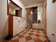 Prodaja, dvosoban stan, 71m², Pejton, Podgorica - image 8