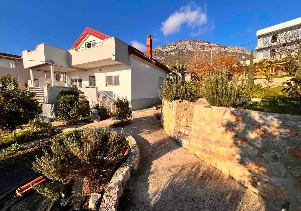 Prodaja, kuća, 150m², Šušanj, Bar