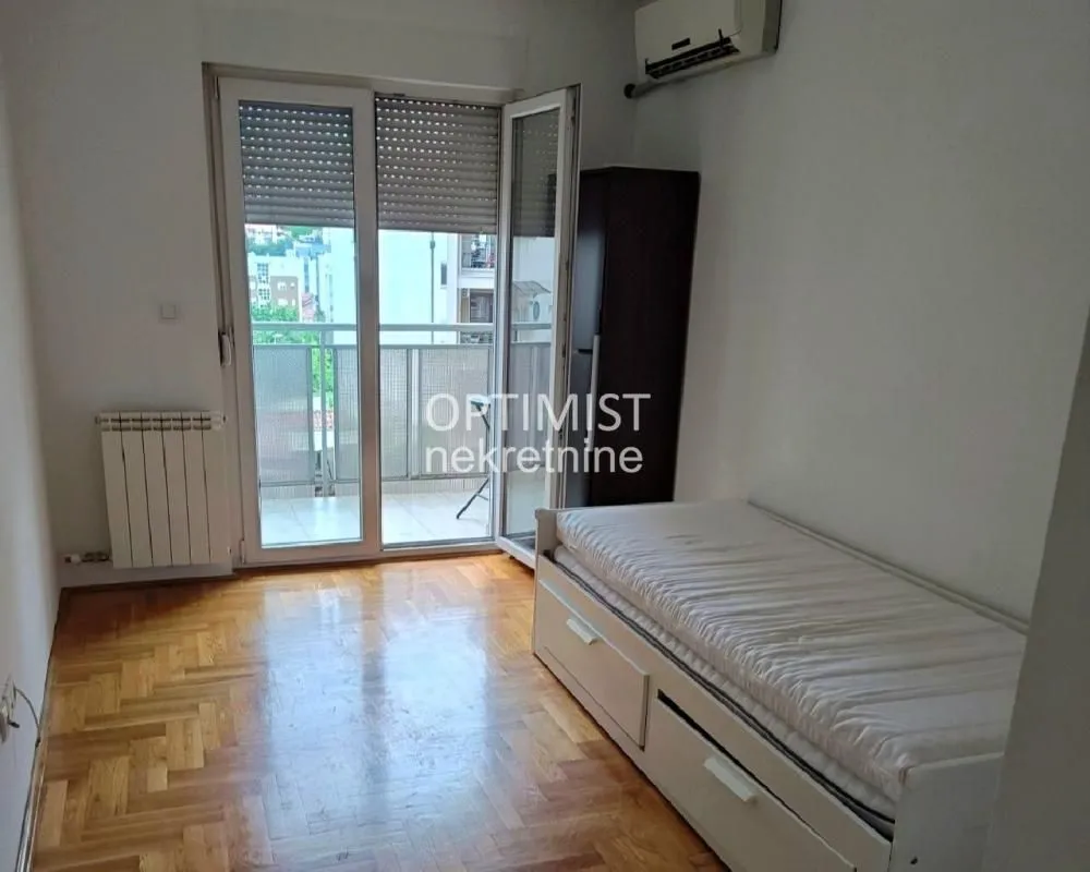 Rent, two bedroom apartment, 51m², Đeram Pijaca, Beograd