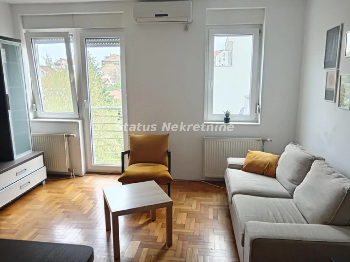 Rent, one bedroom apartment, 37m², Adamovićevo Naselje, Novi Sad Sve Podlokacije