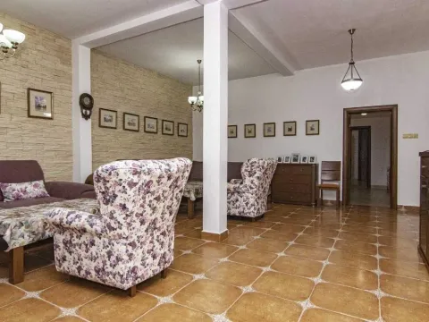 Sale, house, 400m², Danilovgrad, Crna Gora - image 31